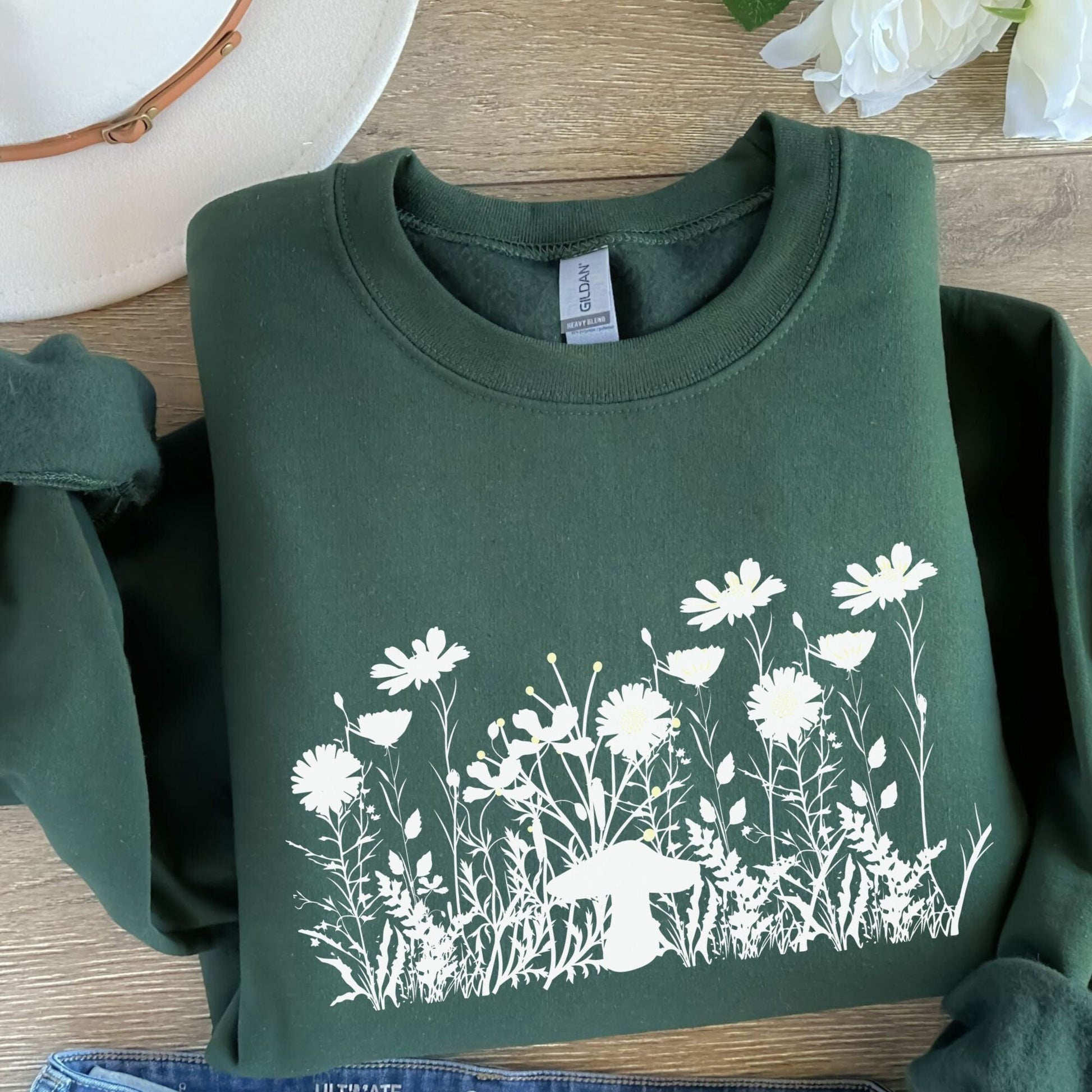 Flower Shirt for Women, Wild Flower Sweatshirt with Cottage Core Aesthetic, Mushroom Shirt ,Floral Botanical Shirt with Retro Design